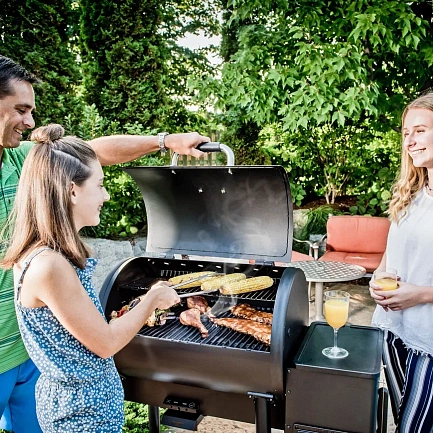 Гриль пеллетный Broil King Crown 400